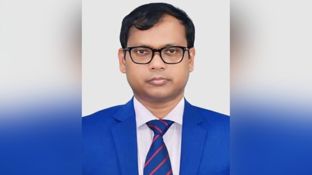 মাজারের টাকা নিয়ে ডিসি সারওয়ারের কল রেকর্ড ভাইরাল
